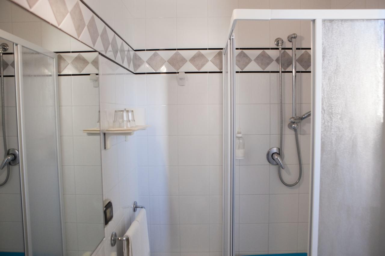 Albergo Lucy Трані Номер фото