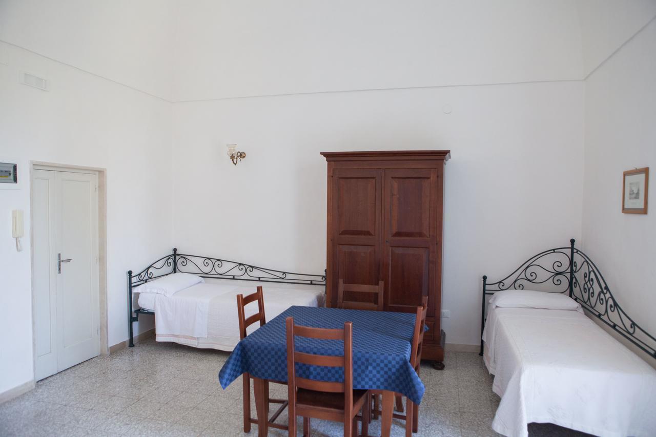 Albergo Lucy Трані Екстер'єр фото