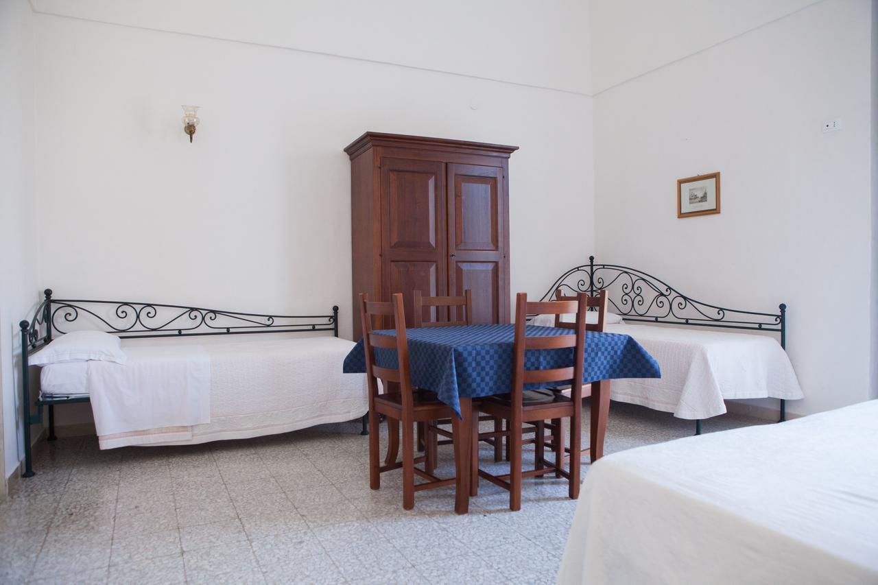 Albergo Lucy Трані Екстер'єр фото
